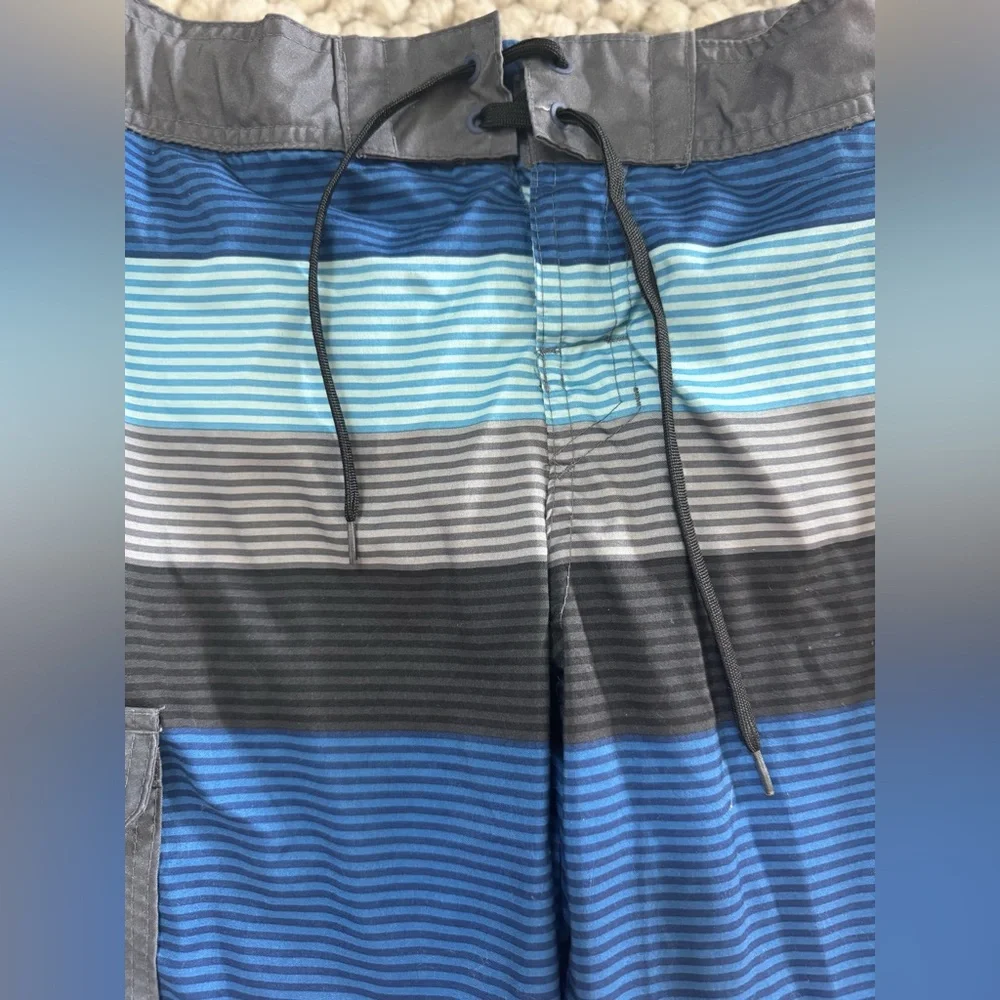 Art Class Size Youth 14 Blue and Gray Board Shorts with Stripes